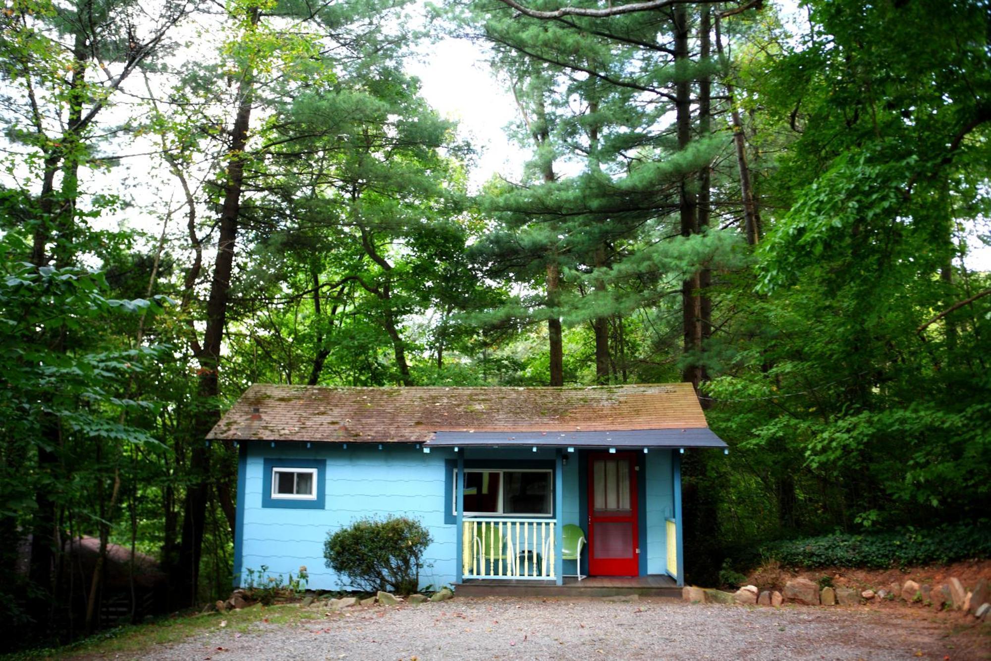 The Pines Cottages Woodfin 外观 照片