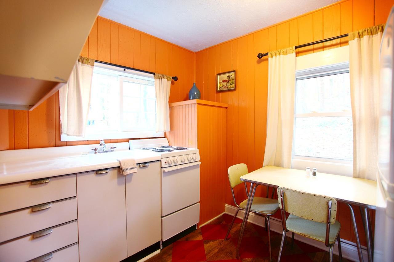 The Pines Cottages Woodfin 外观 照片