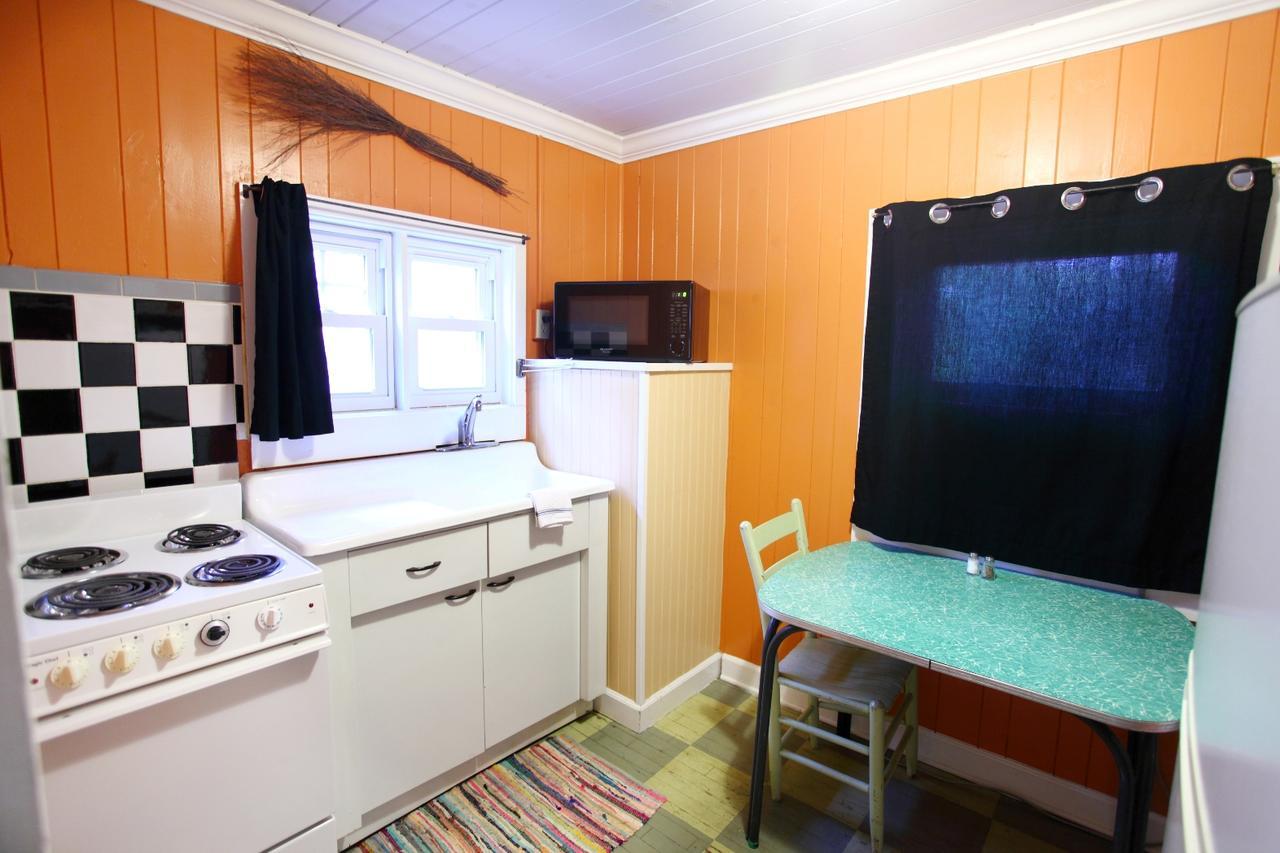 The Pines Cottages Woodfin 外观 照片